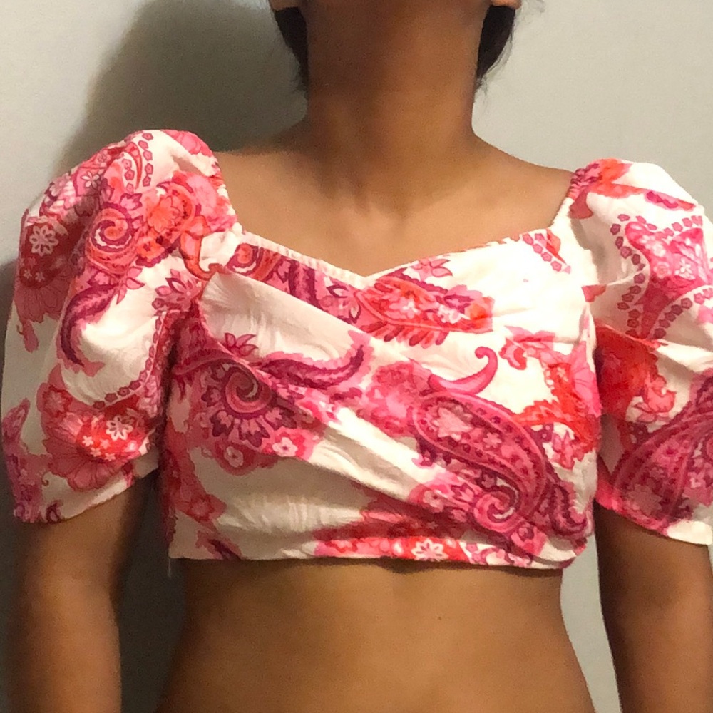 Floral Puff Sleeve Crop Top